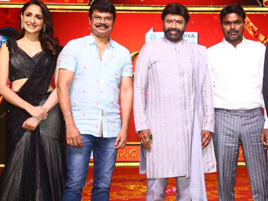 Akhanda Kruthagnatha Sabha Last Set